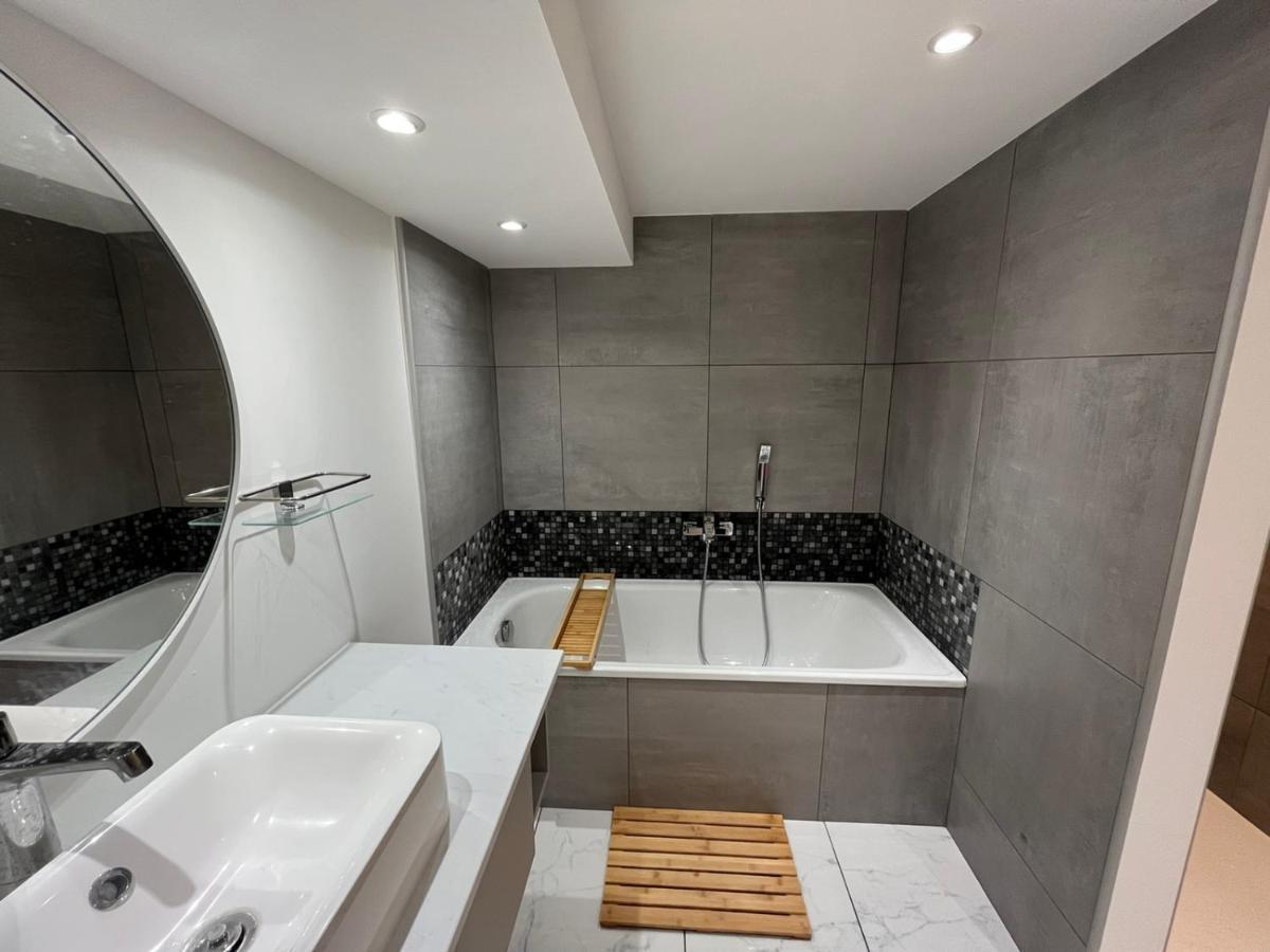 La Botte Appartement Épinal Buitenkant foto